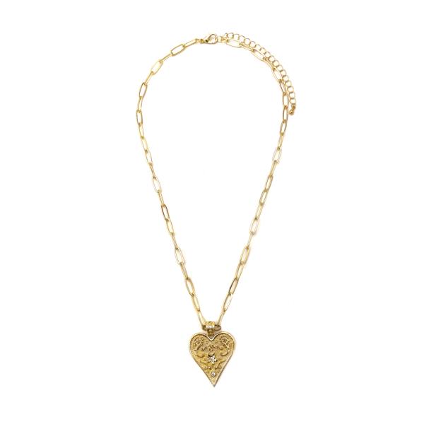 CHAIN W/ HEART PENDANT NECKLACE