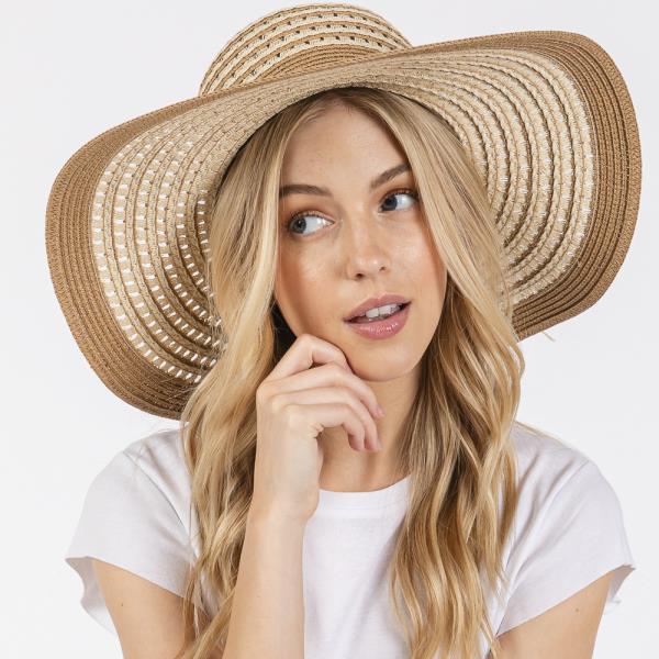 STRIPED PATTERN WIDE BRIM FLOPPY HAT