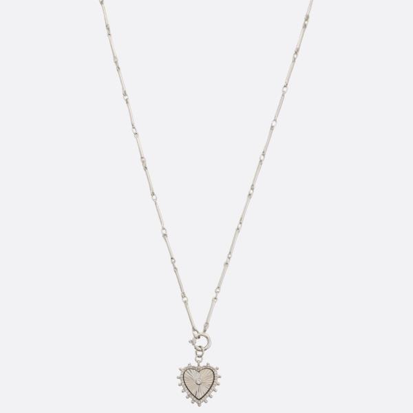 HEART PENDANT NECKLACE