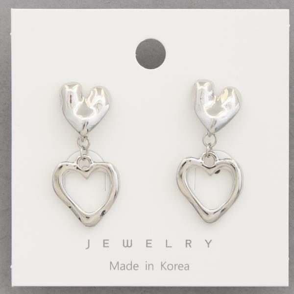 DOUBLE METAL HEART DANGLE EARRING