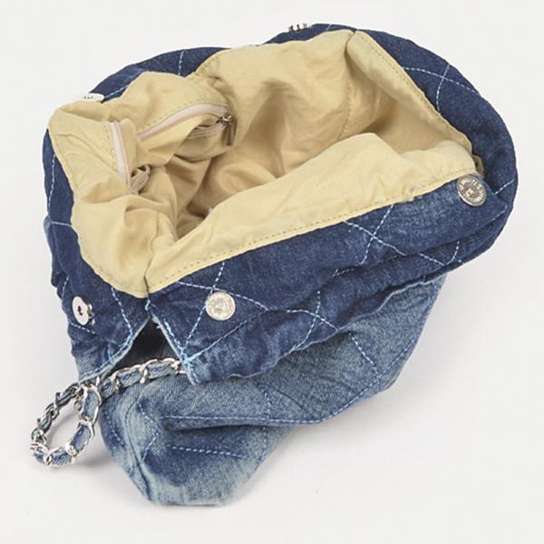 QUILTED WASHED DENIM CHAIN BAG