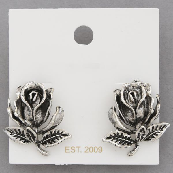 ROSE METAL EARRING