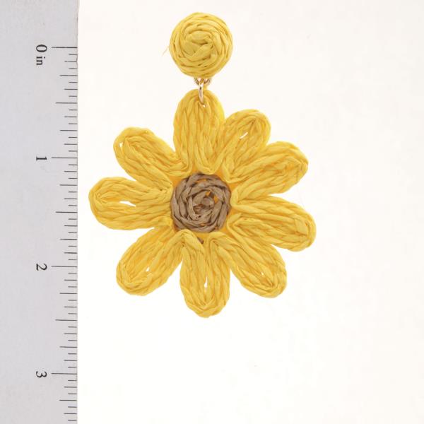 RAFFIA FLOWER DANGLE EARRING