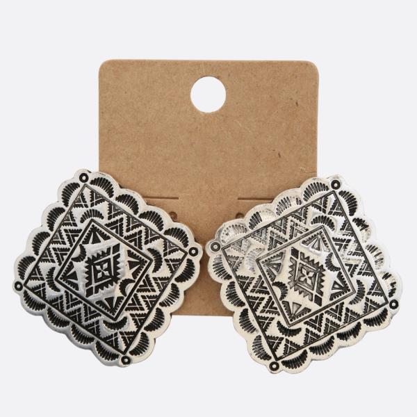 WESTERN STYLE FILIGREE PATTERN EARRING