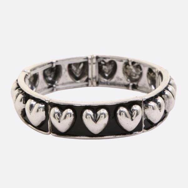 HEART PATTERN METAL BRACELET