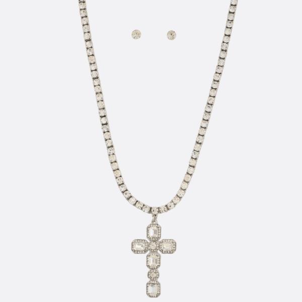 RHINESTONE CROSS PENDANT NECKLACE