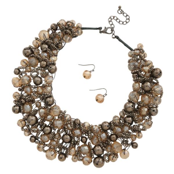 CHUNKY BEADED NECKLACE