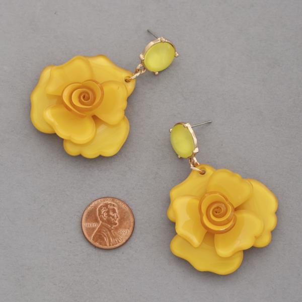 FLOWER DANGLE EARRING