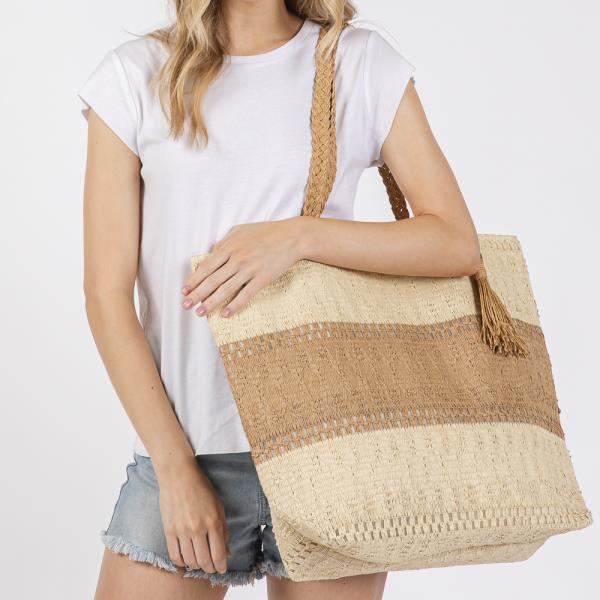 TWO TONE WOVEN STRAW BAG