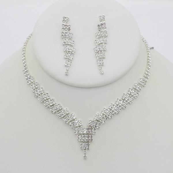 RHINESTONE V NECKLACE EARRING SET