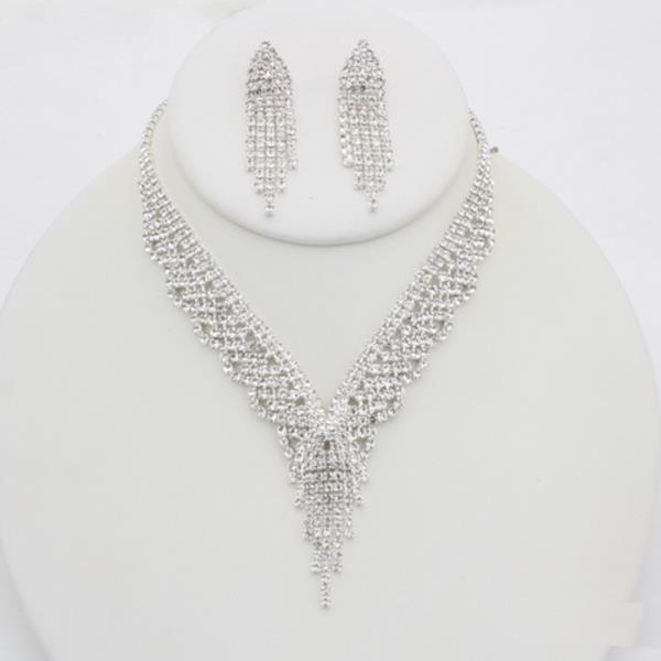 RHINESTONE V NECKLACE EARRING SET