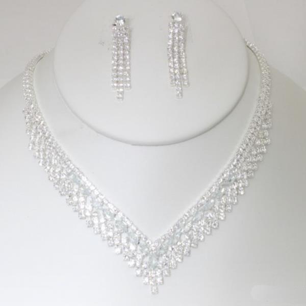 RHINESTONE V NECKLACE EARRING SET