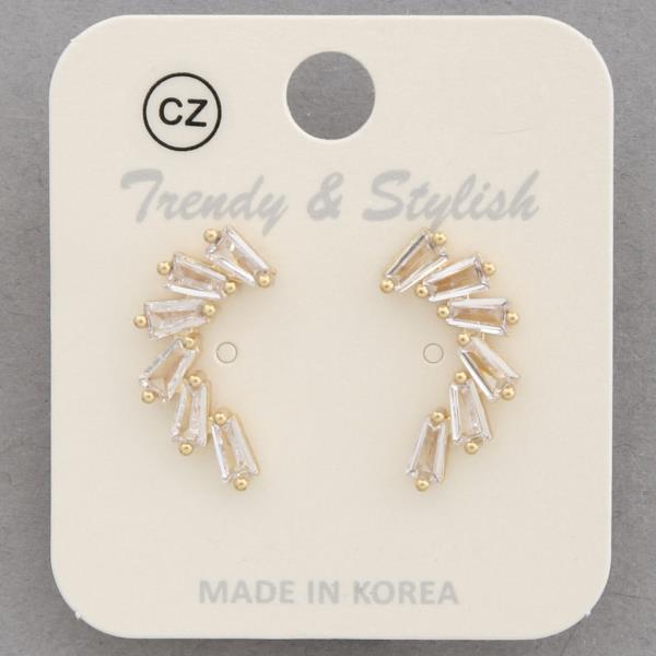 CZ CURVE METAL EARRING