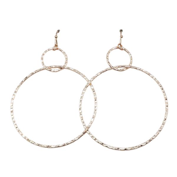 HAMMERED METAL DOUBLE CIRCLE LIN DANGLE EARRING