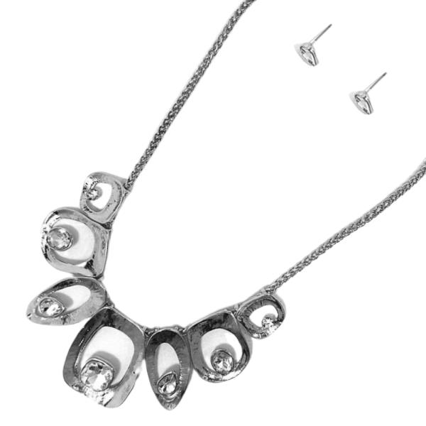 RHINESTONE METAL CIRCLE LINK METAL NECKLACE