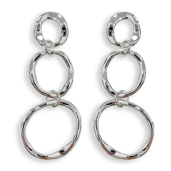 METAL RING TIERED DANGLE EARRING