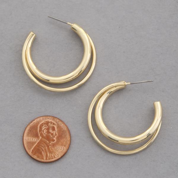 DOUBLE HOOP METAL EARRING