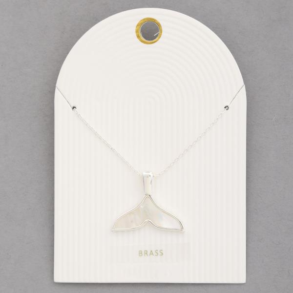 MERMAID TAIL MOTHER OF PEARL NECKLACE