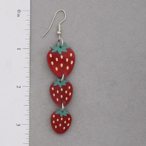 STRAWBERRY LINK DANGLE EARRING