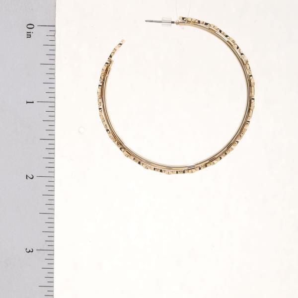 CLOVER EDGE OPEN HOOP EARRING