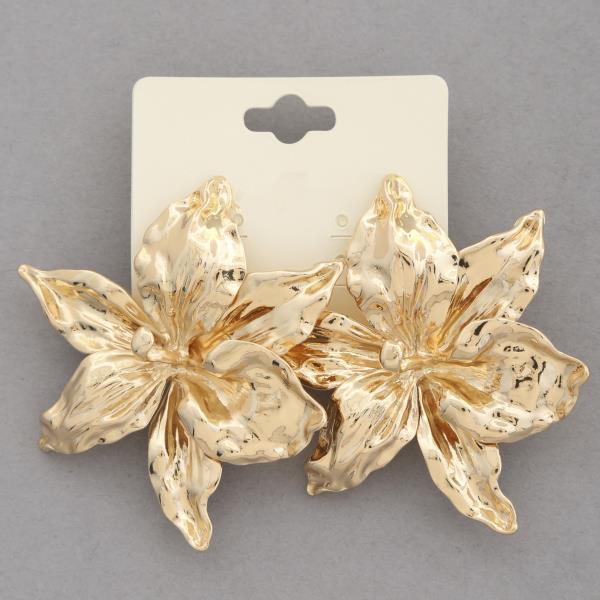 TEXTURED RUFFLE METAL FLOWER EARRING