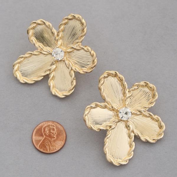 METAL FLOWER RHINESTONE CENTER EARRING