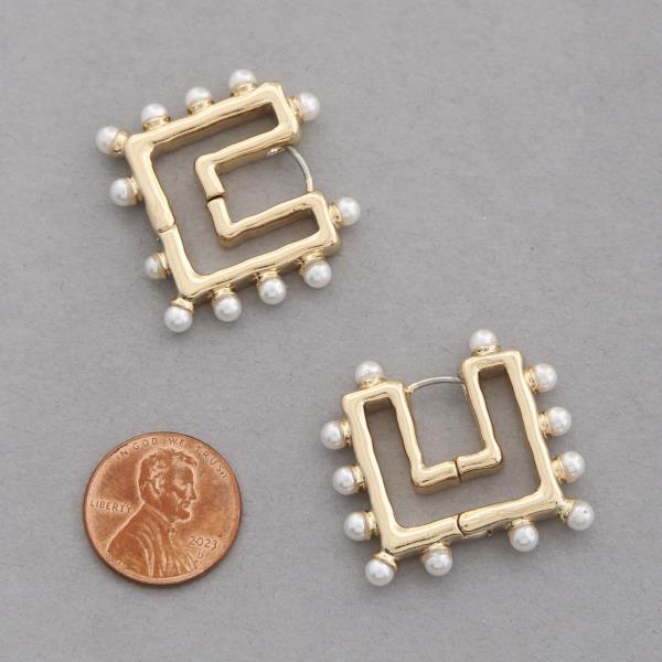 SQUARE PEARL BEAD METAL EARRING