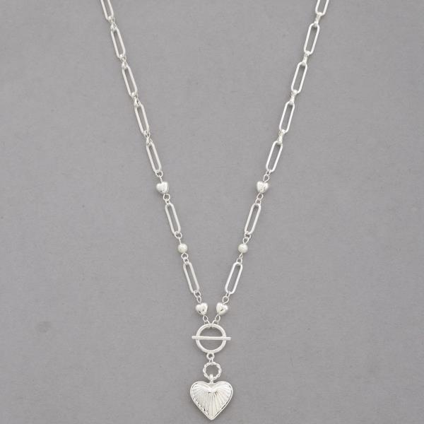 HEART CHARM OVAL LINK TOGGLE CLASP NECKLACE