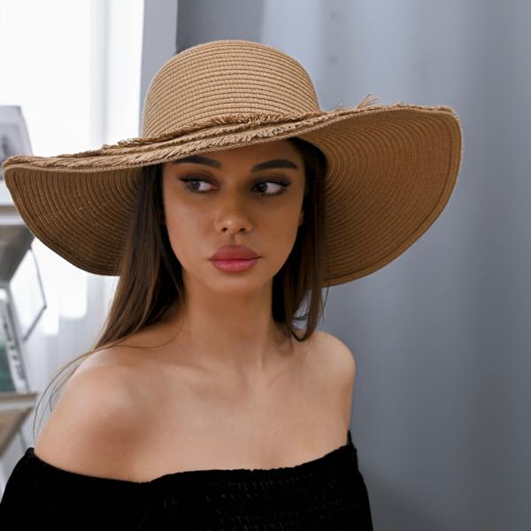 STRAW FLOPPY SUN HAT