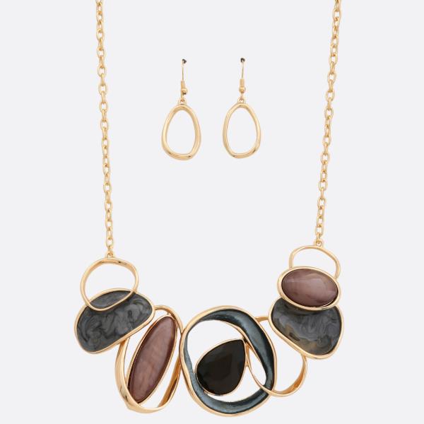 COLOR METAL CIRCLE LINK NECKLACE