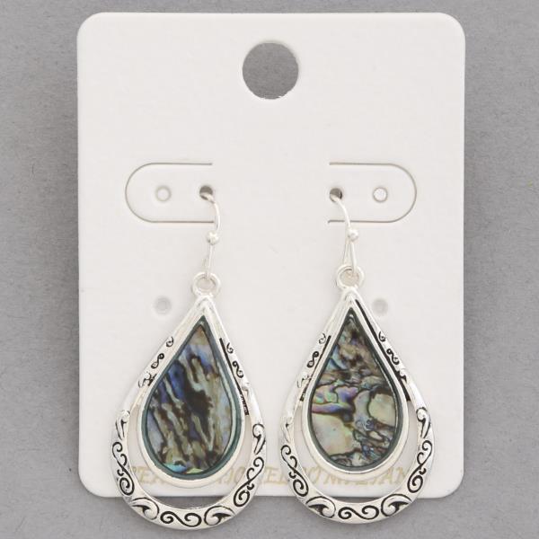 TEARDROP DANGLE EARRING