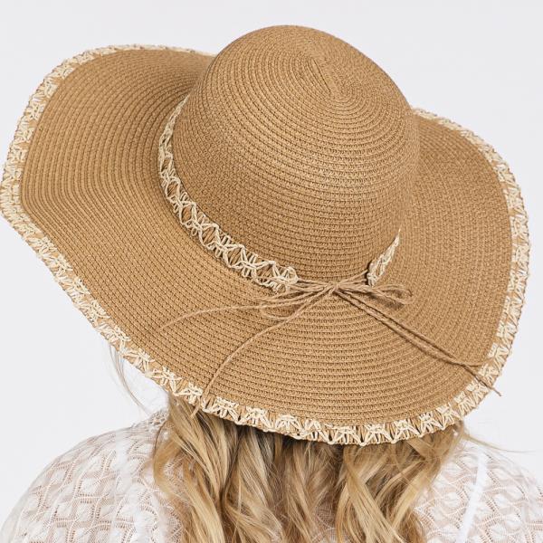 EDGE AND BAND WOVEN DETAIL WIDE BRIM FLOPPY STRAW HAT