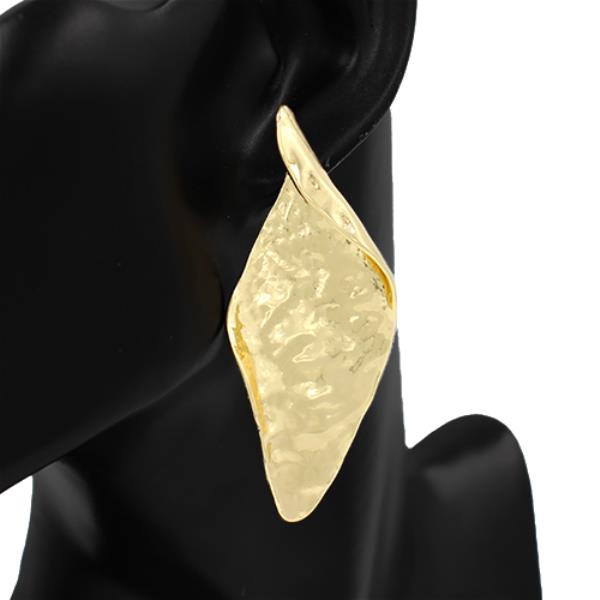 HAMMERED METAL BENT GEO SHAPE EARRING