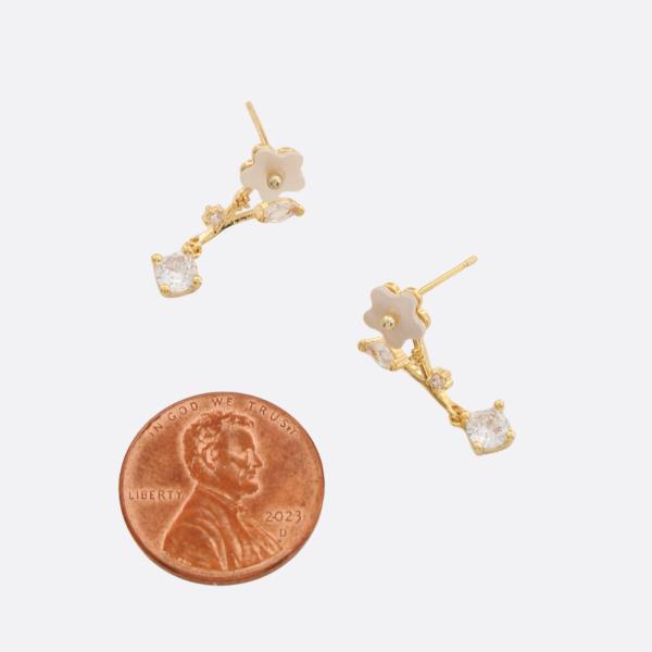 SODAJO FLOWER RHINESTONE GOLD FILLED EARRING