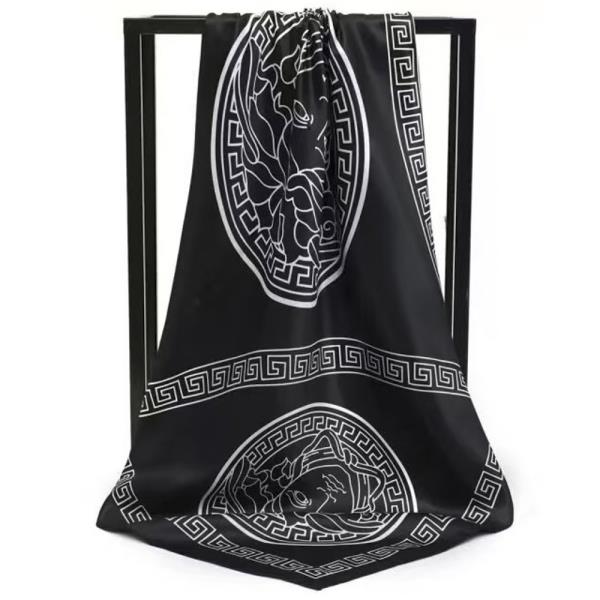 MEDUSA BANDANA NECK SCARF