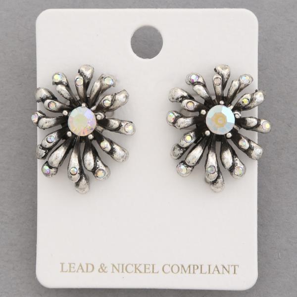 FLOWER METAL EARRING