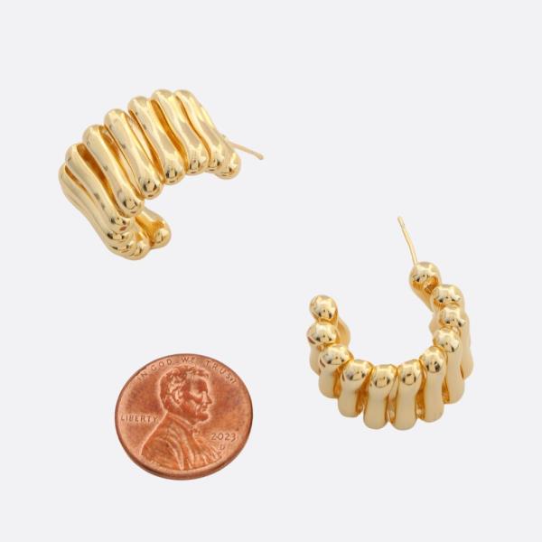 SODAJO LINED OPEN HOOP GOLD DIPPED EARRING