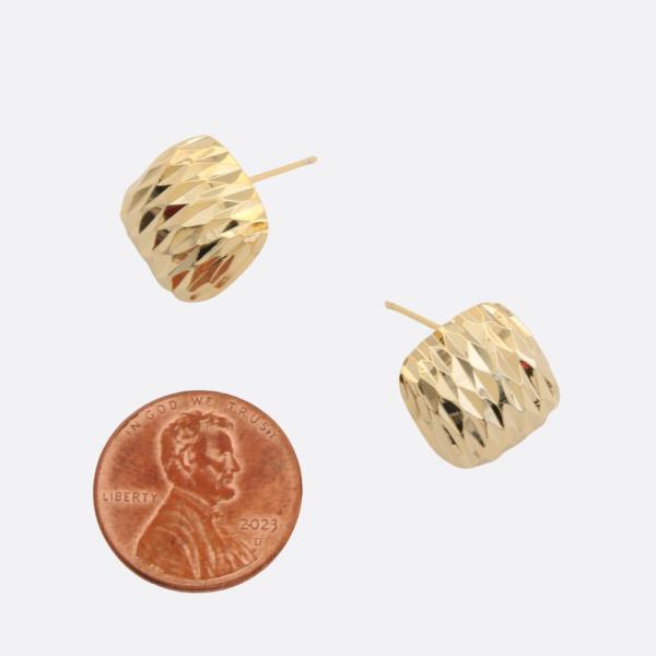 SODAJO TEXTURED SQUARE SHAPE GOLD FILLED EARRING