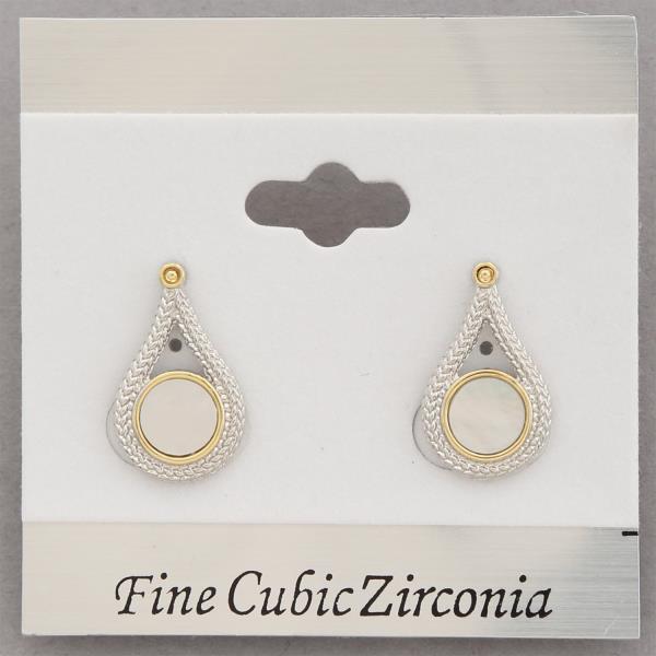 TEARDROP SHAPE METAL EARRING