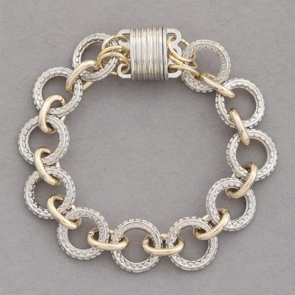 TWO TONE CIRCLE LINK METAL BRACELET