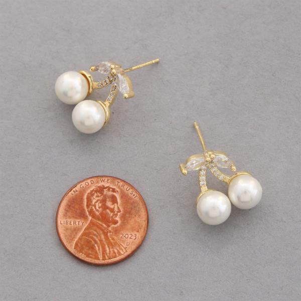 CHERRY PEARL BEAD EARRING