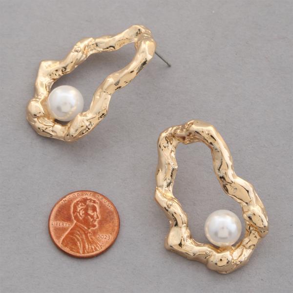 PEARL ORGANIC SHAPE METAL EARRING