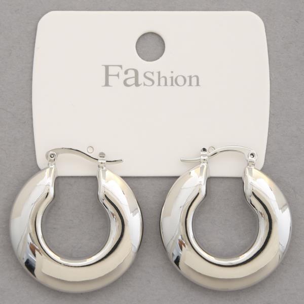 HOOP METAL EARRING