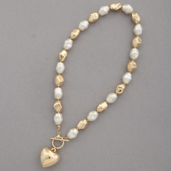 PUFFY HEART ORGANIC BEAD TOGGLE CLASP NECKLACE