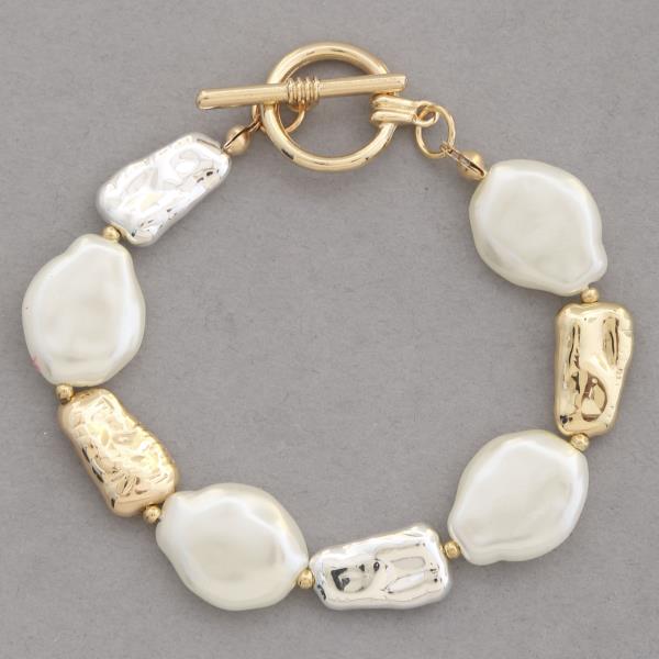 PEARL ORGANIC BEAD TOGGLE CLASP BRACELET