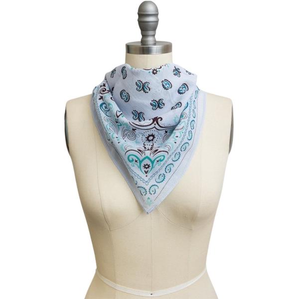 CHIC PAISLEY HEADSCARF – LIGHTWEIGHT AND STYLISH