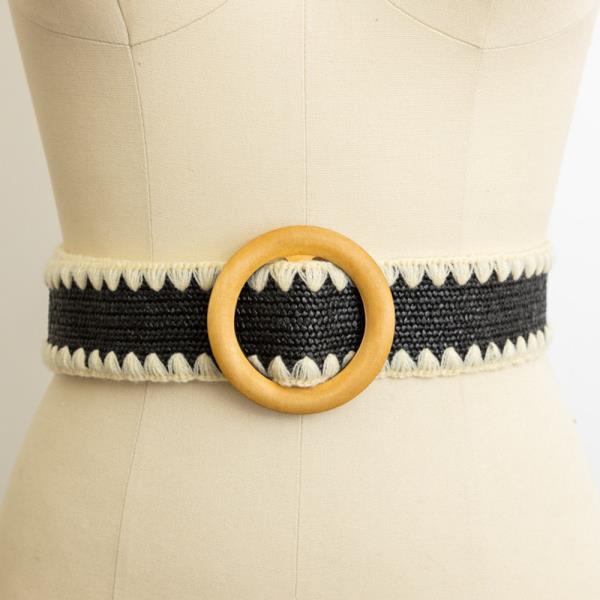 WHIPSTITCH RAFFIA BELT WITH WOODEN ROUND BUCKLE