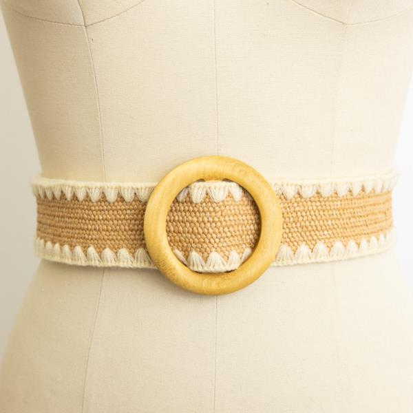 WHIPSTITCH RAFFIA BELT WITH WOODEN ROUND BUCKLE