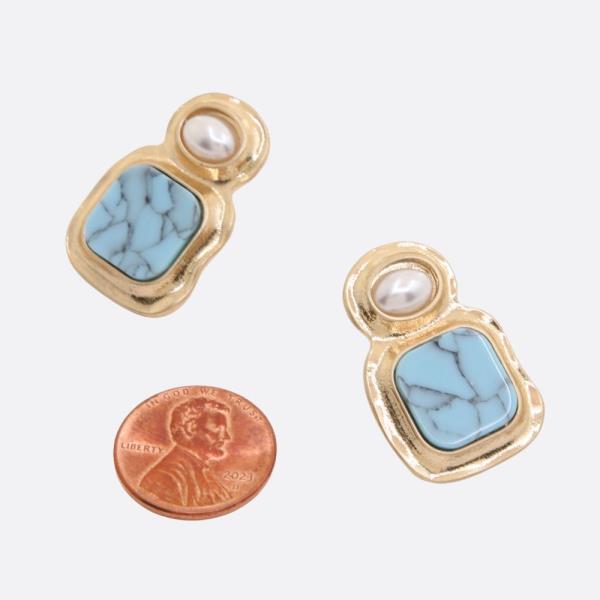 TURQUOISE BEAD SQUARE METAL EARRING