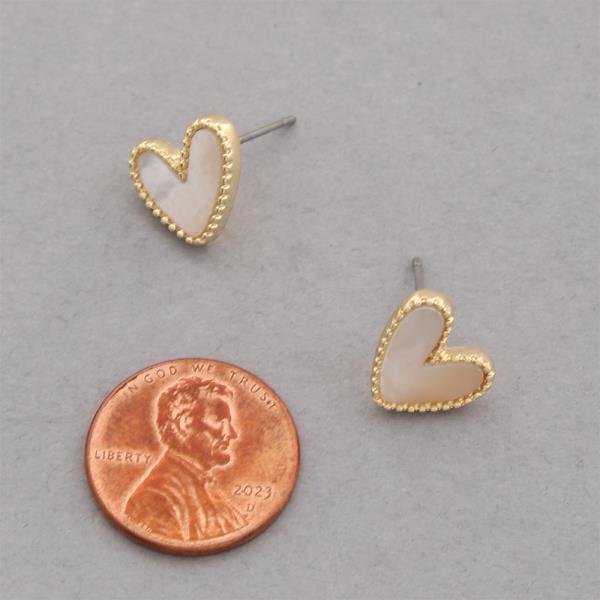 HEART SHAPE EARRING